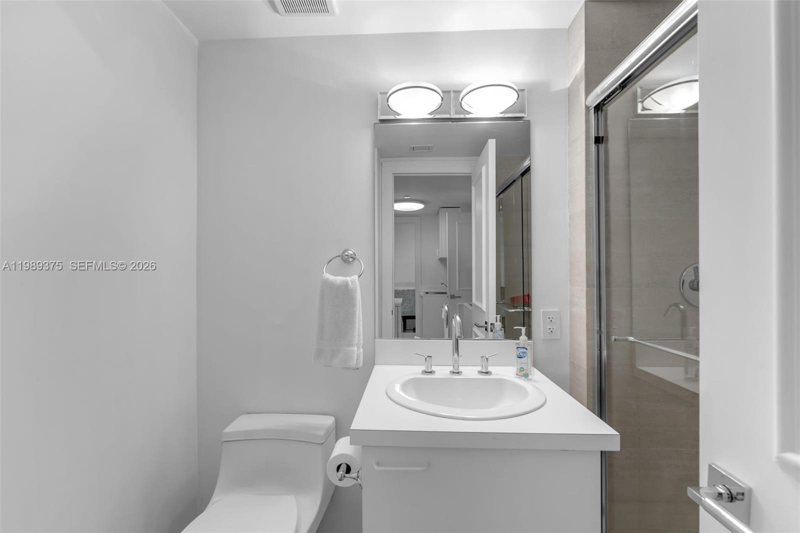 430 Grand Bay Dr #307 Key Biscayne, FL 33149