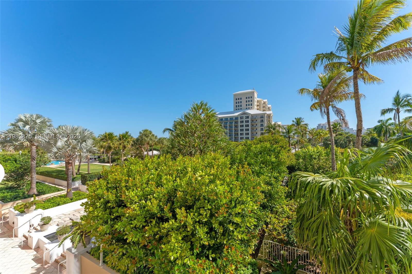 430 Grand Bay Dr #307 Key Biscayne, FL 33149