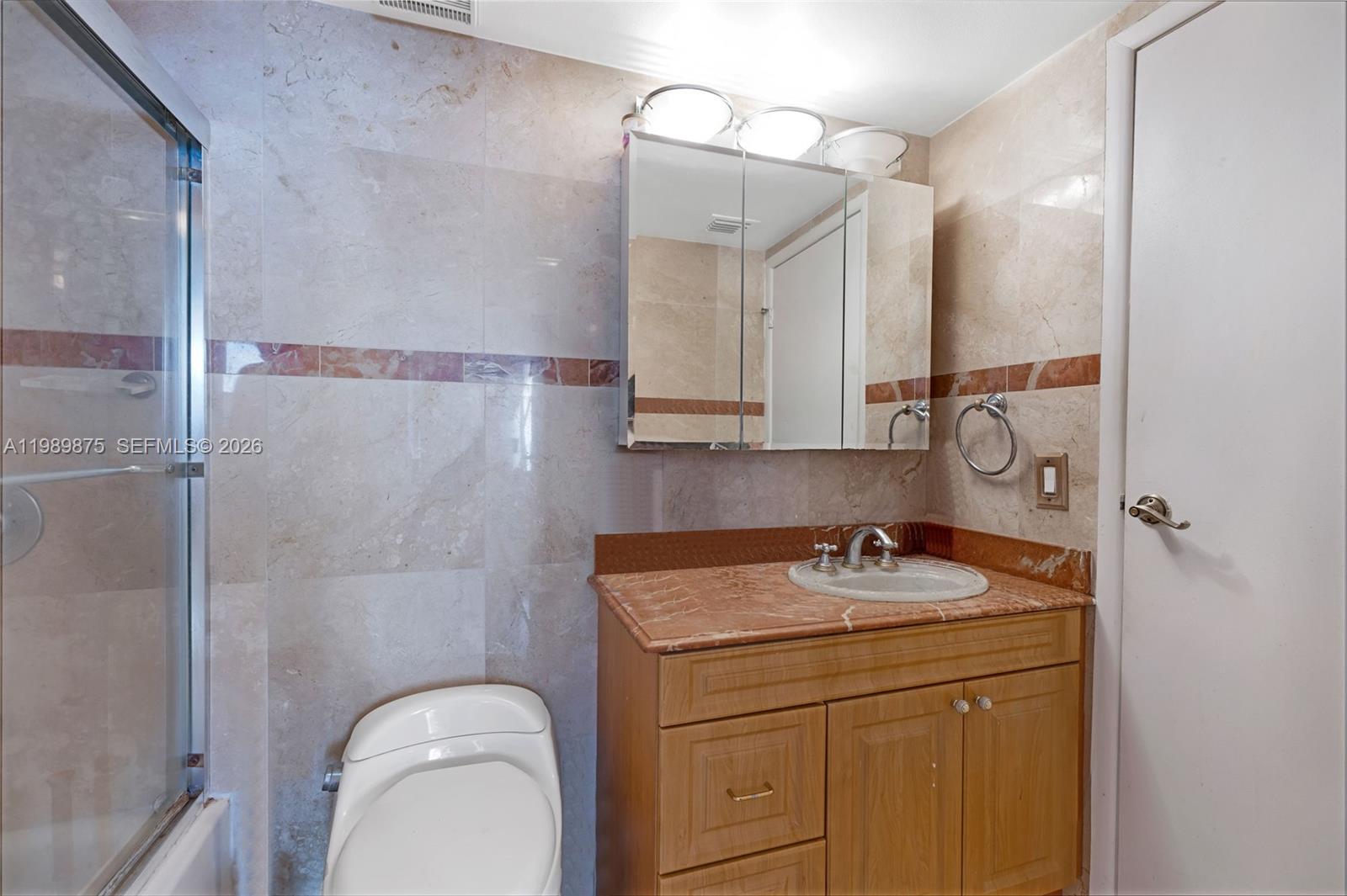 7601 E Treasure Dr #1924 North Bay Village, FL 33141