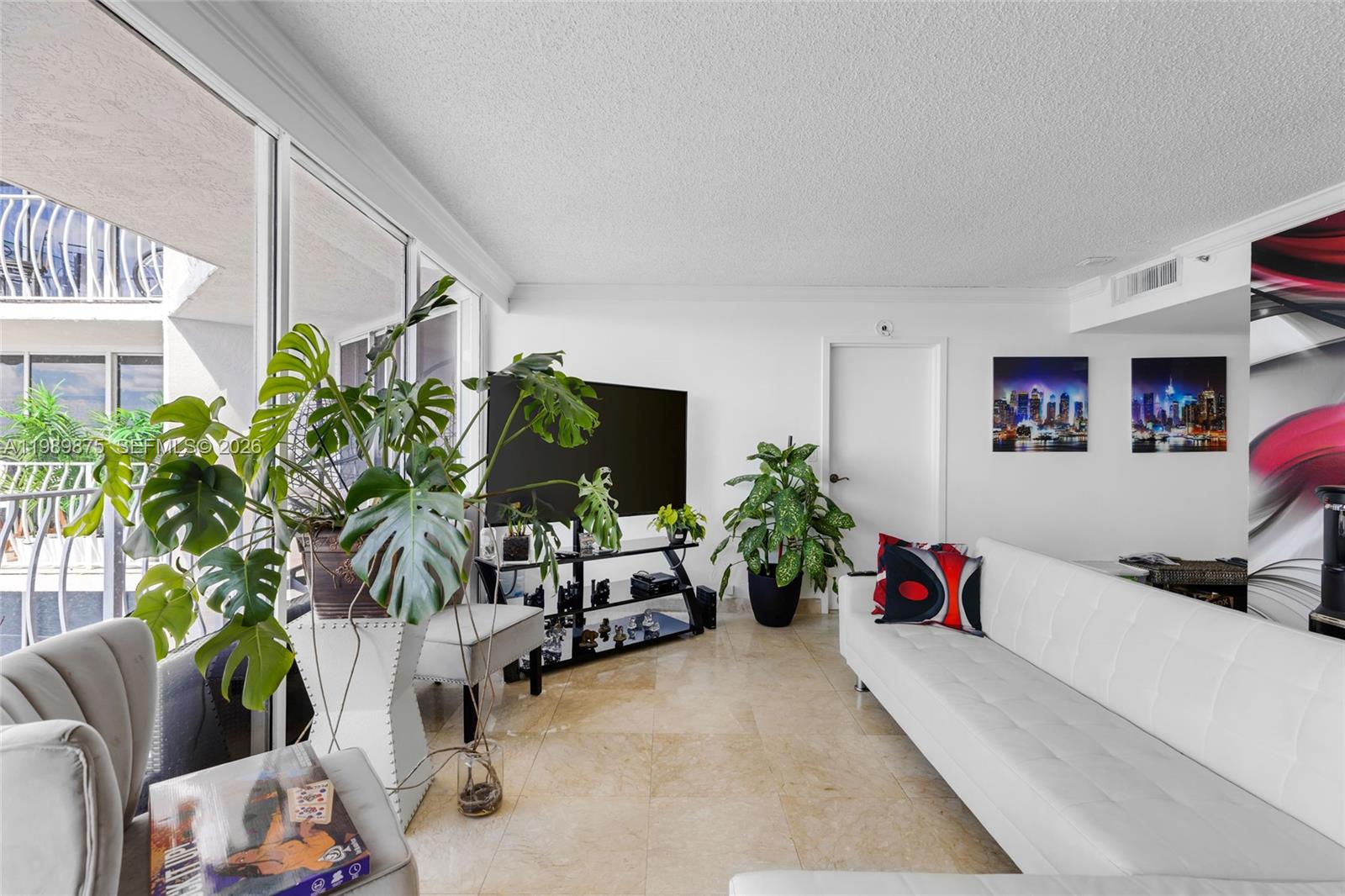 7601 E Treasure Dr #1924 North Bay Village, FL 33141