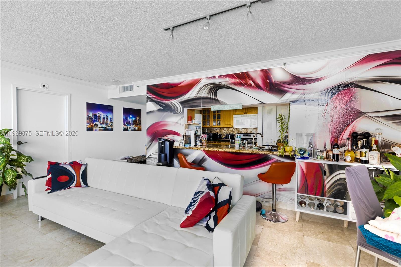 7601 E Treasure Dr #1924 North Bay Village, FL 33141