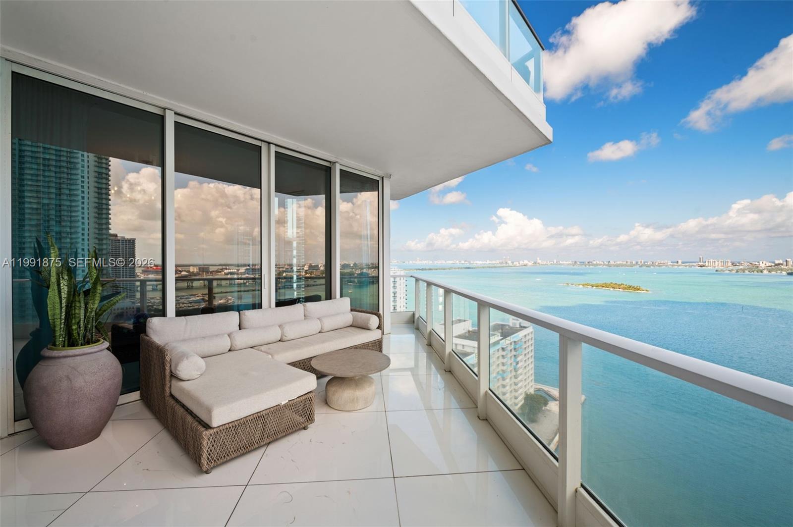 2020 N Bayshore Dr #2502 Miami, FL 33137