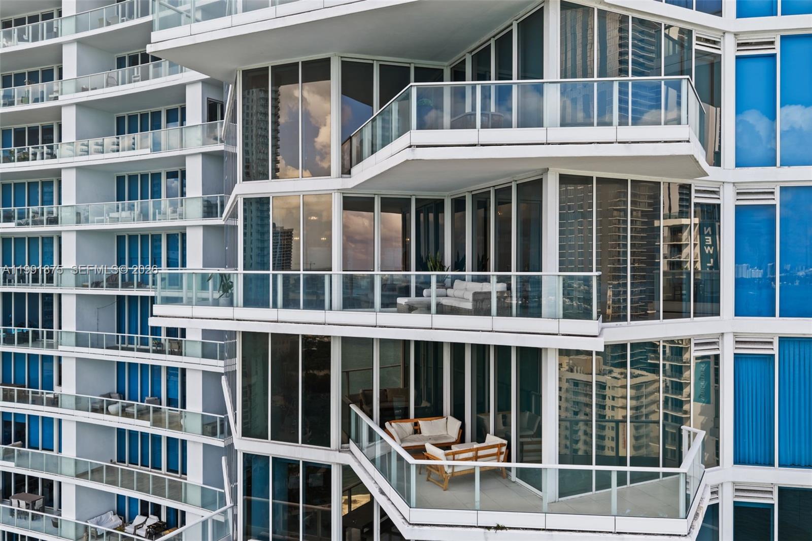 2020 N Bayshore Dr #2502 Miami, FL 33137