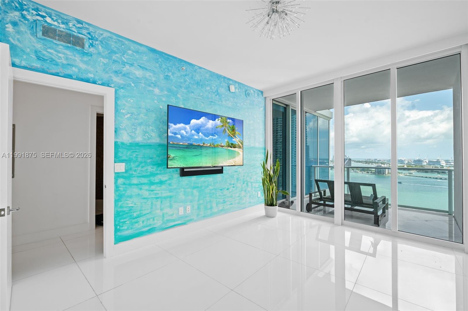 2020 N Bayshore Dr #2502 Miami, FL 33137