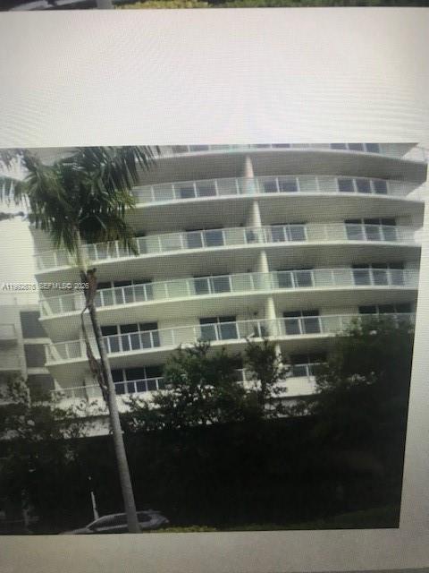 image Baltus House12