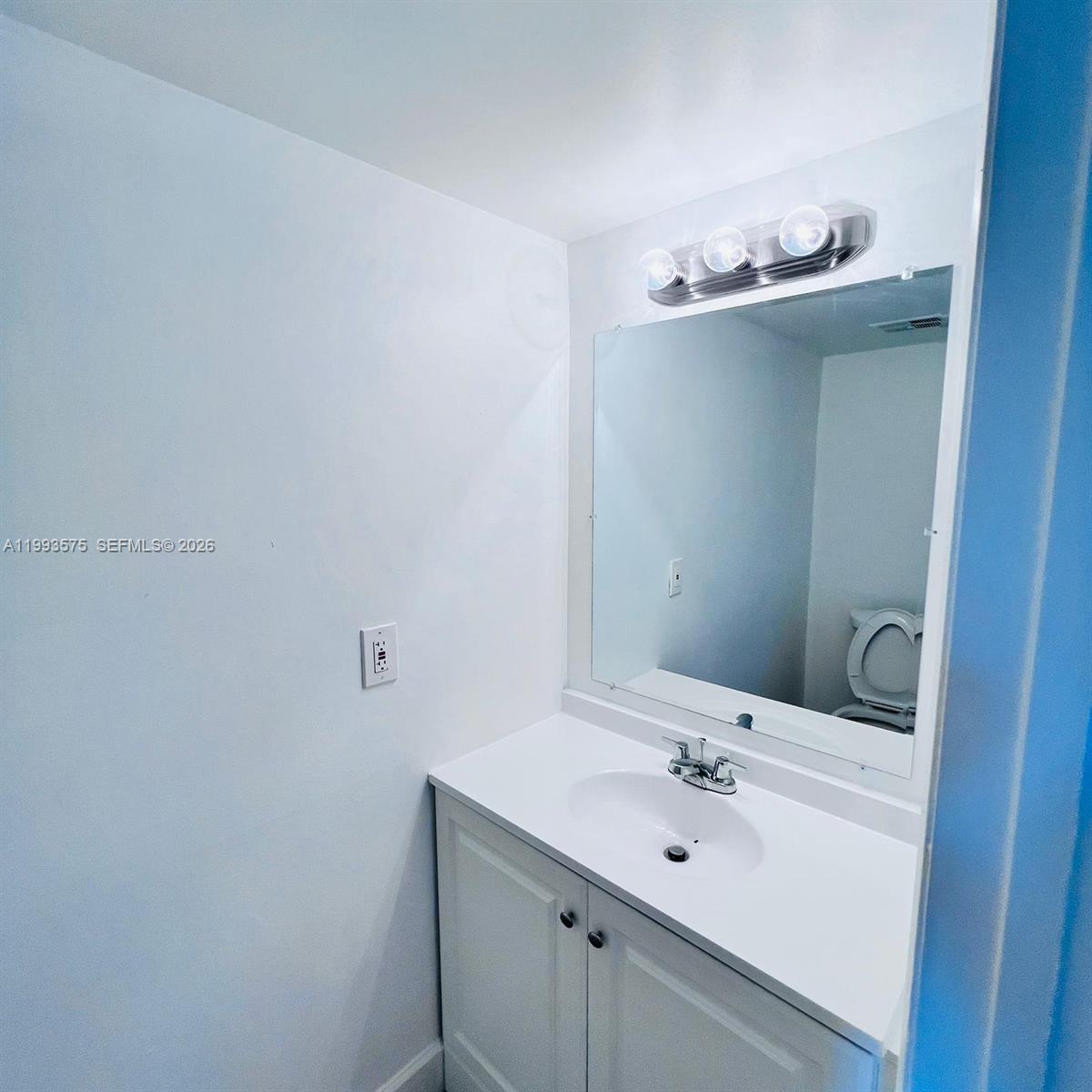 5721 Blueberry Ct #125 Lauderhill, FL 33313