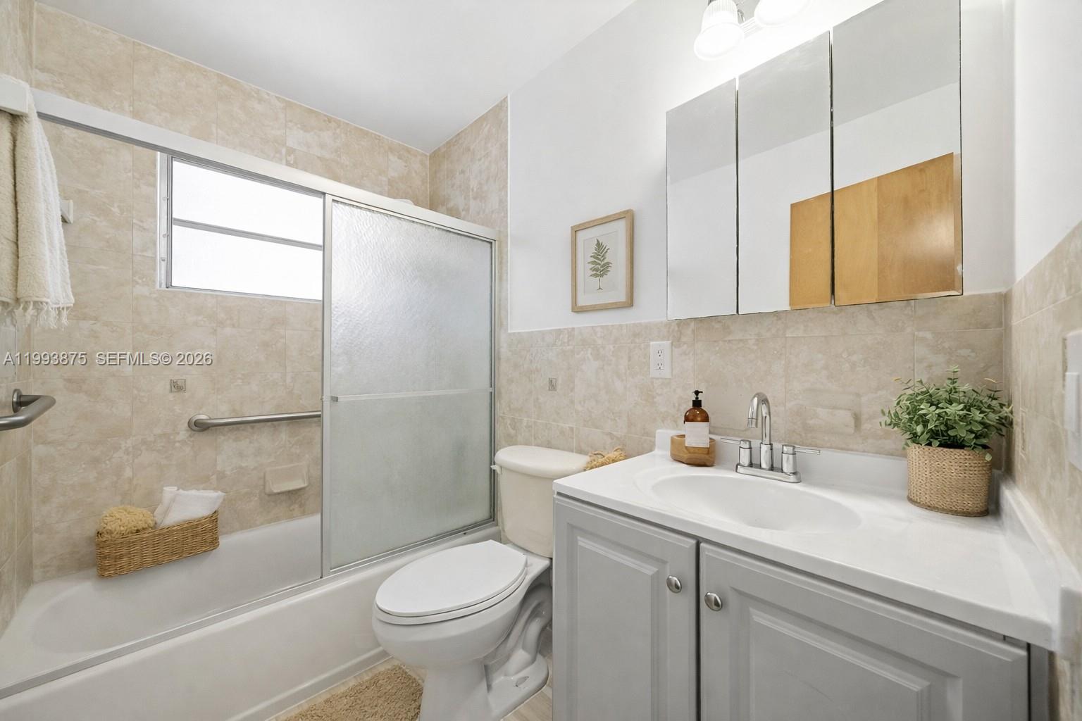 1781 SW 13th St Miami, FL 33145