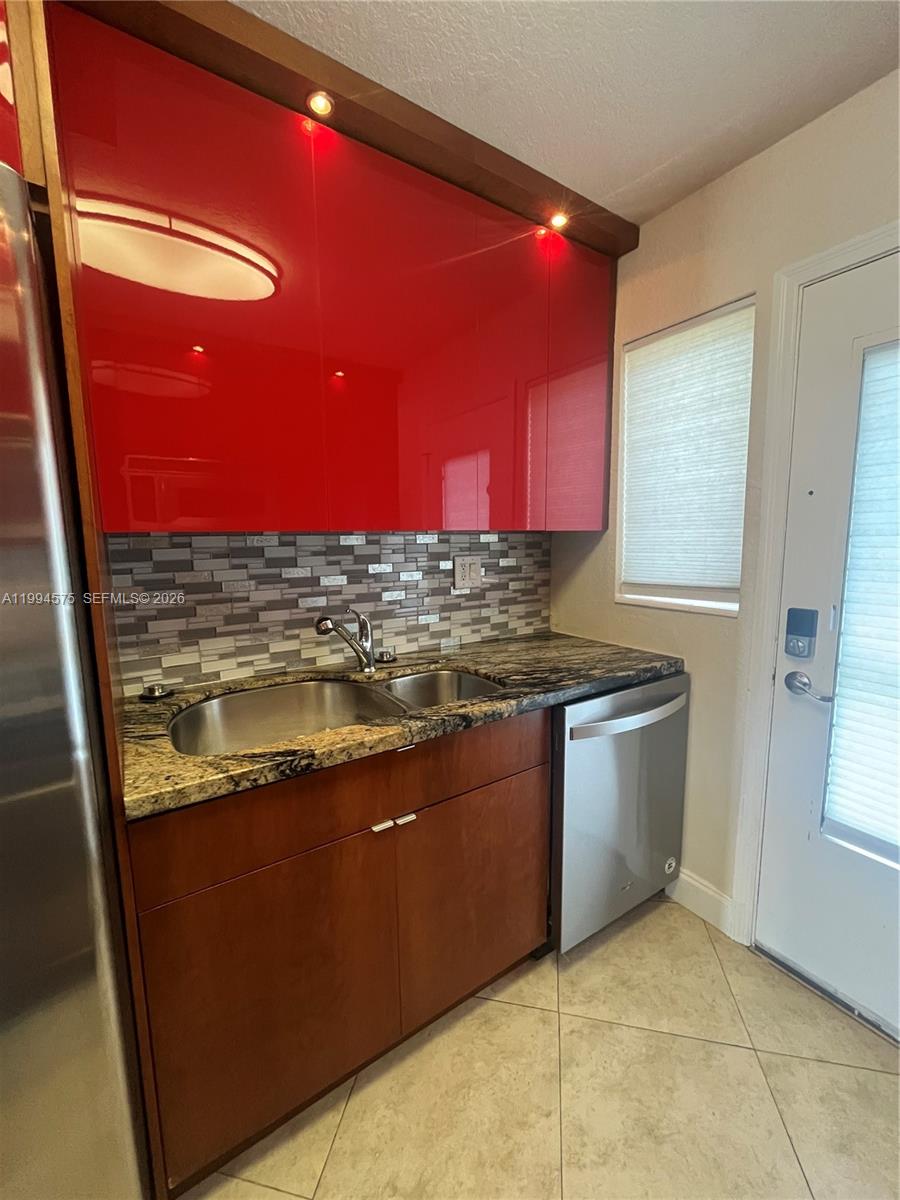 3923 NE 166th St #N-106 North Miami Beach, FL 33160