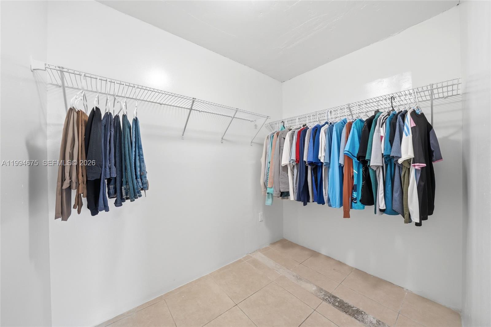 9375 Fontainebleau Blvd #L301 Miami, FL 33172