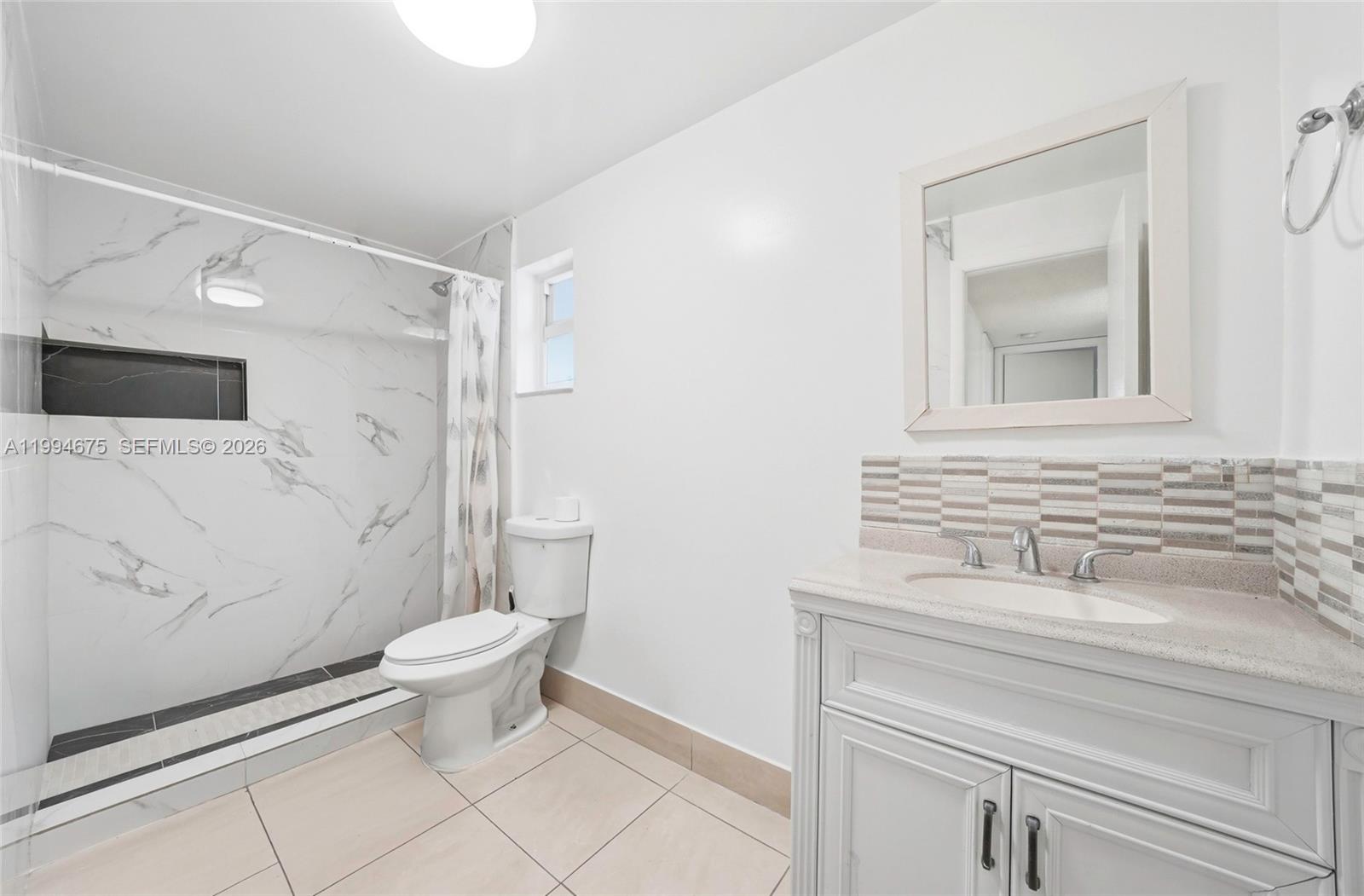 9375 Fontainebleau Blvd #L301 Miami, FL 33172