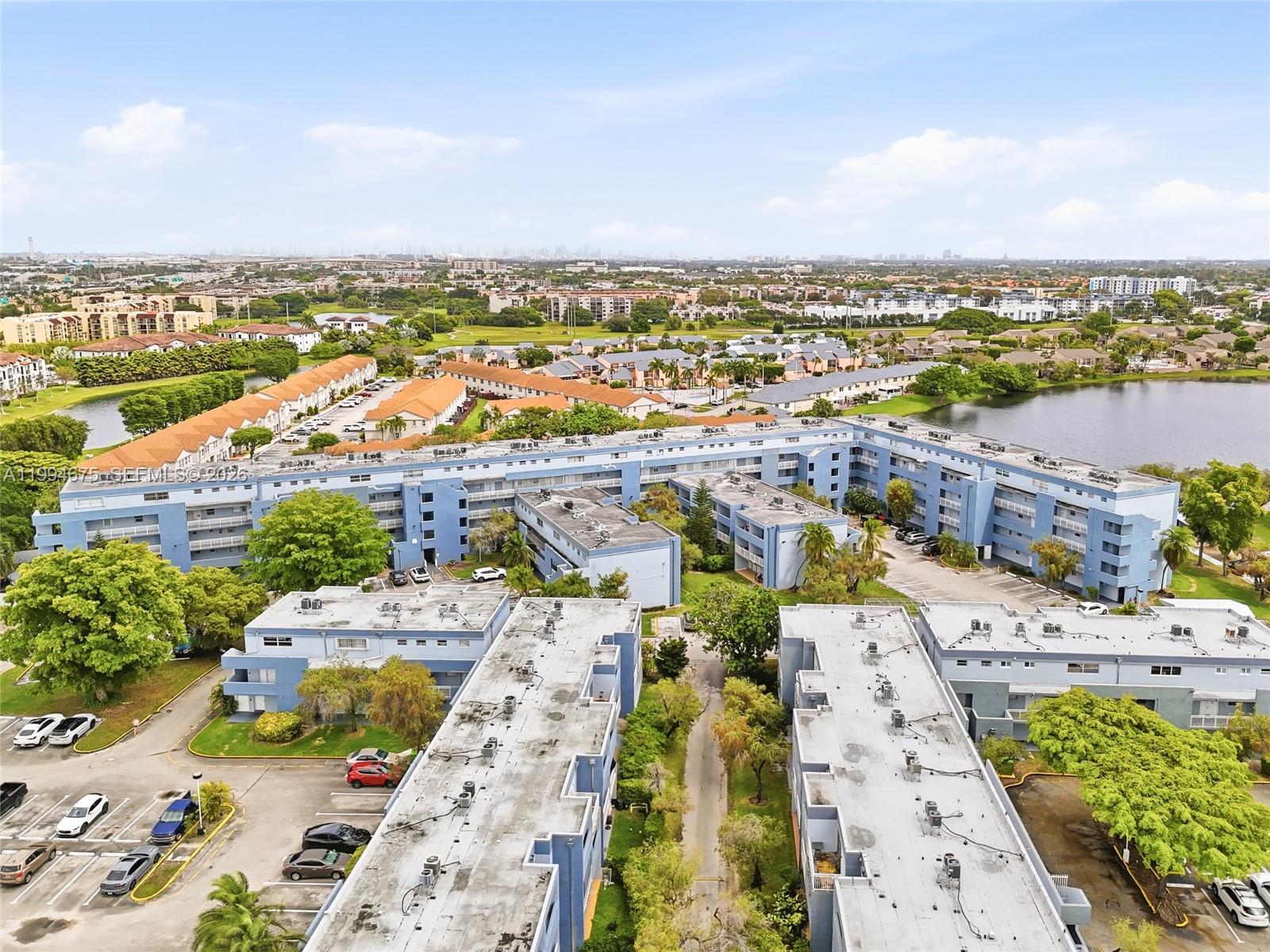 9375 Fontainebleau Blvd #L301 Miami, FL 33172