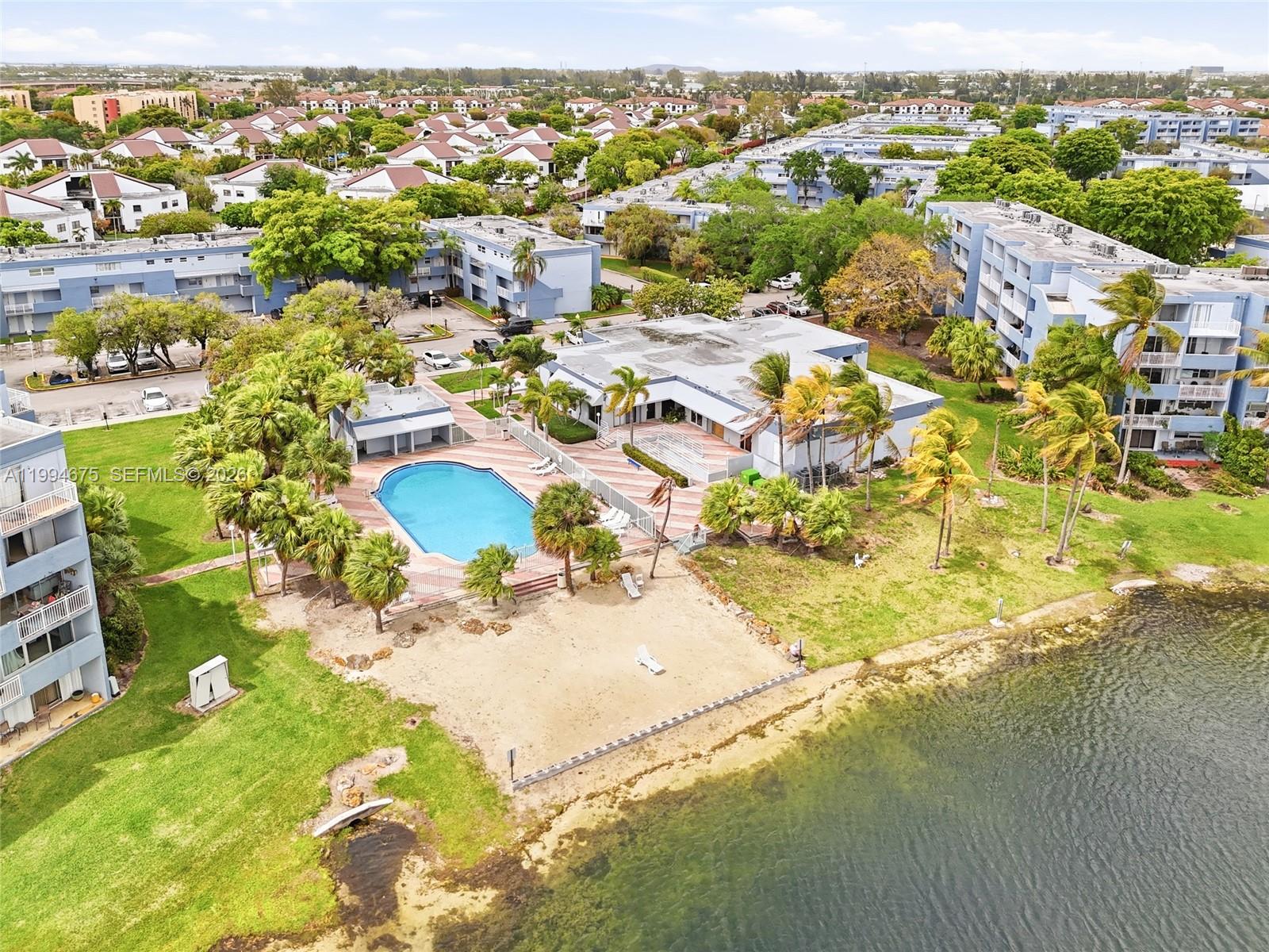 9375 Fontainebleau Blvd #L301 Miami, FL 33172