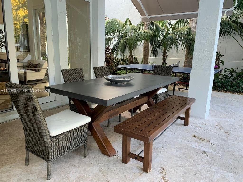 8 Turtle Walk #8 Key Biscayne, FL 33149