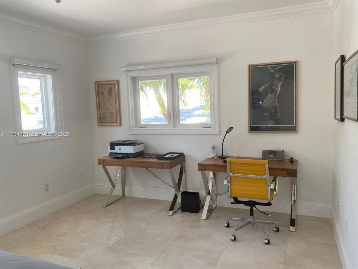 8 Turtle Walk #8 Key Biscayne, FL 33149