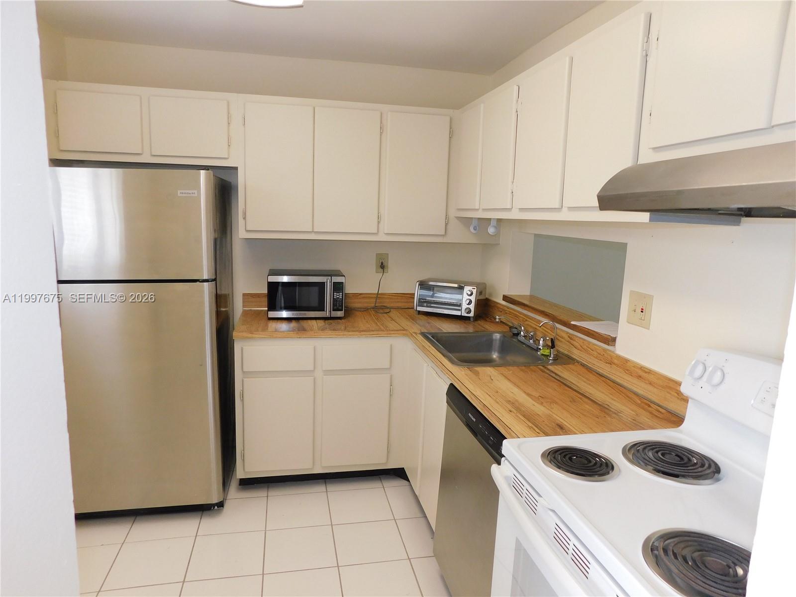 8005 SW 107th Ave #309 Miami, FL 33173