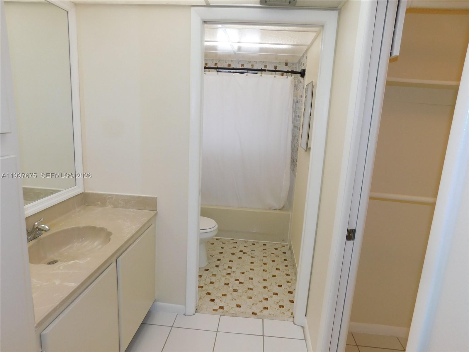 8005 SW 107th Ave #309 Miami, FL 33173