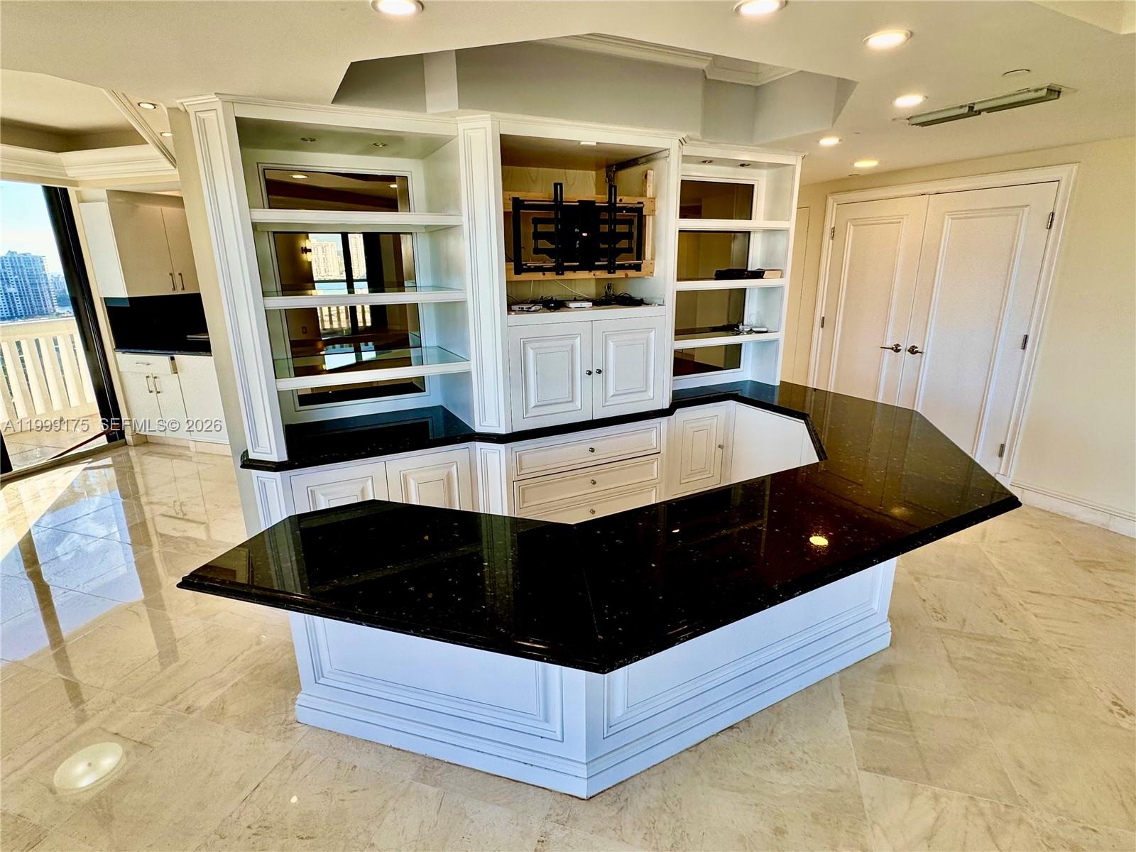 2000 Island Blvd #1801 Aventura, FL 33160