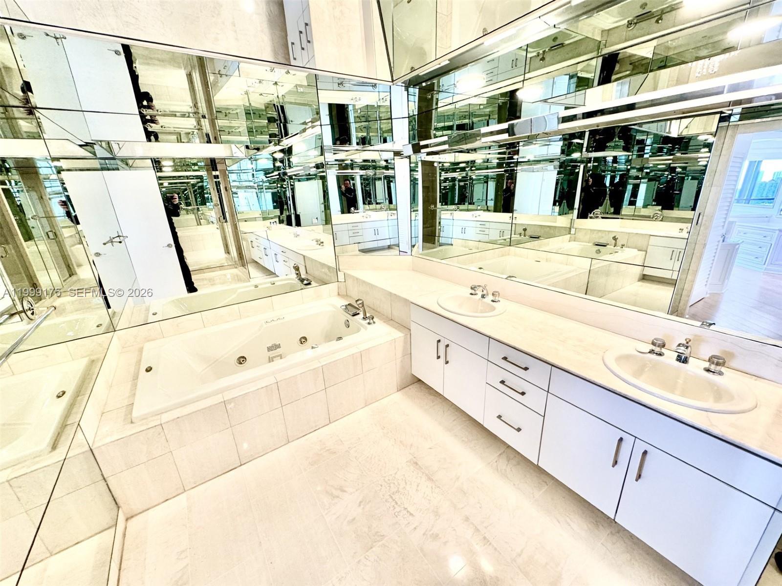 2000 Island Blvd #1801 Aventura, FL 33160