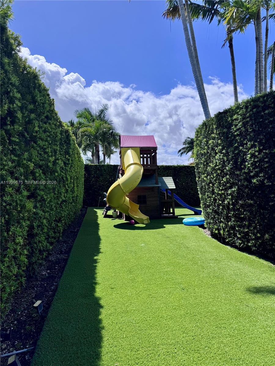 9494 SW 125th Ter Miami, FL 33176