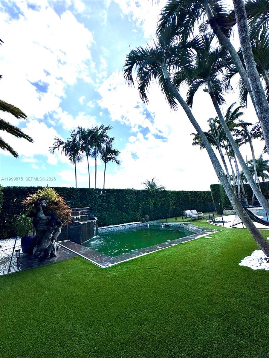 9494 SW 125th Ter Miami, FL 33176