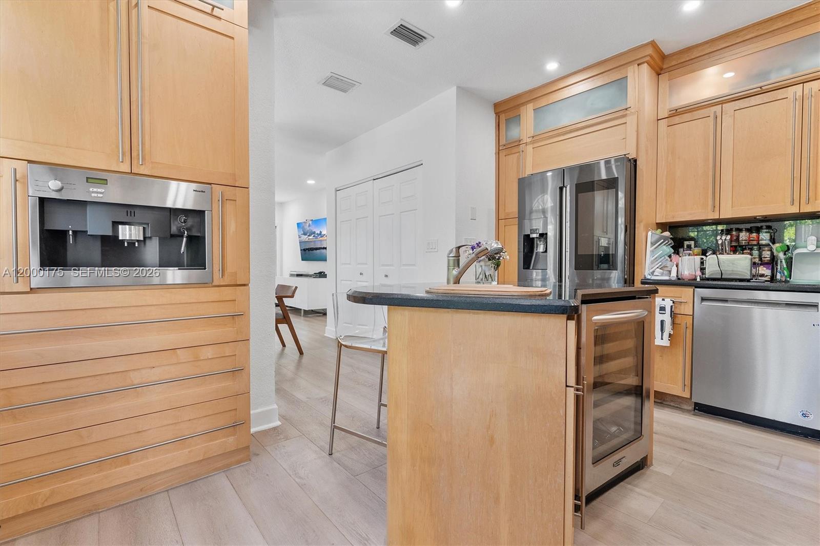 2231 SW 17th St Miami, FL 33145