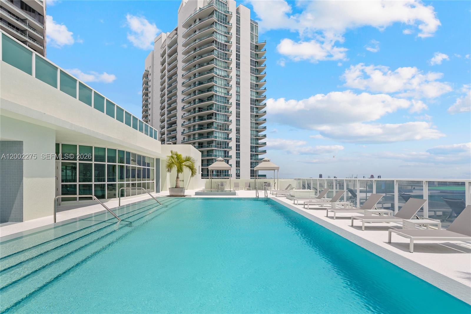 image Emerald at Brickell25