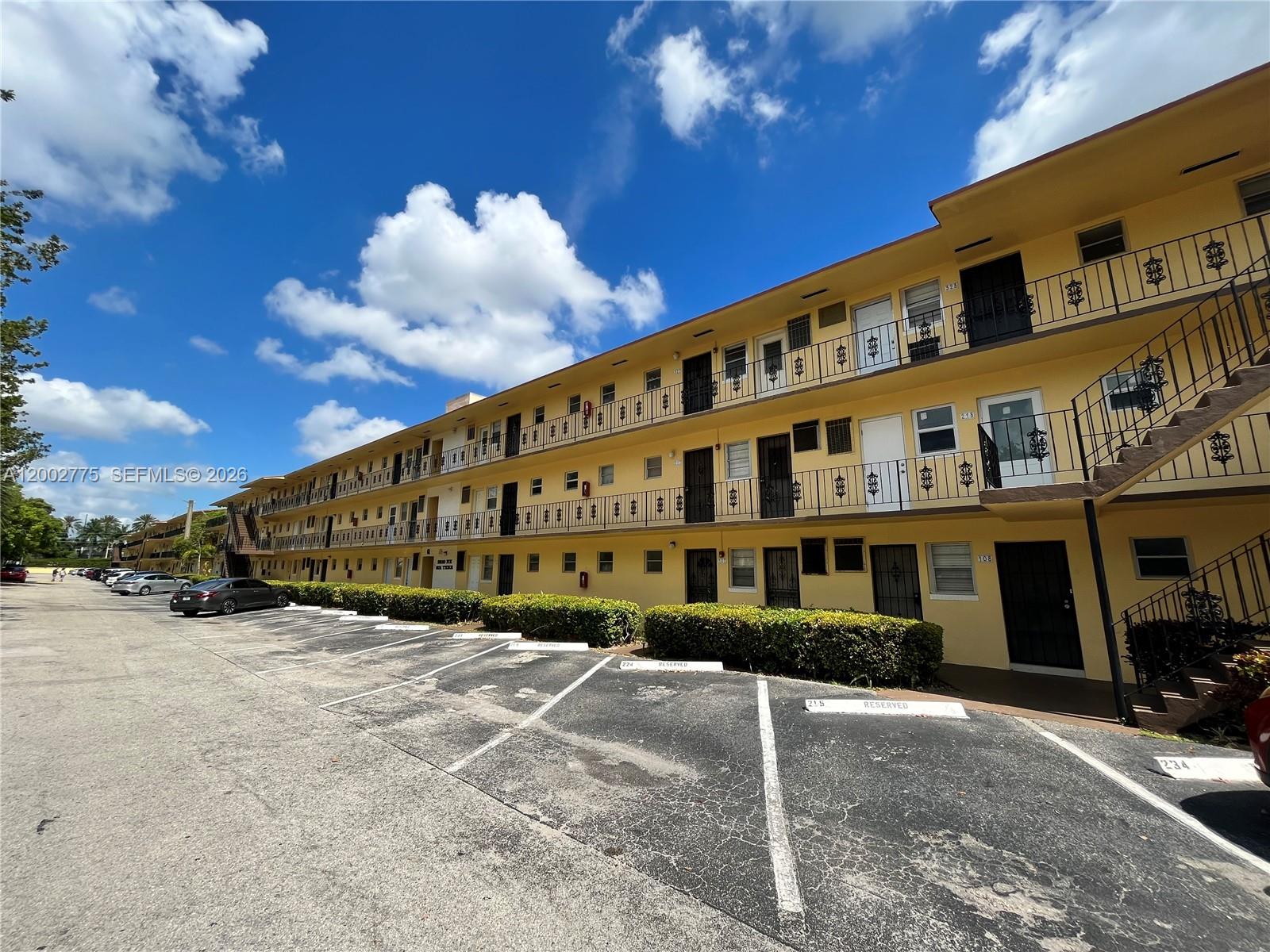 2810 NE 201st Ter #G108