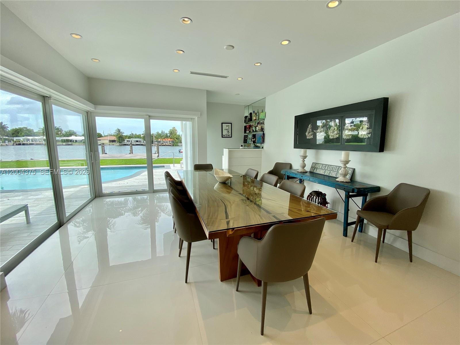 265 N Shore Dr Miami Beach, FL 33141