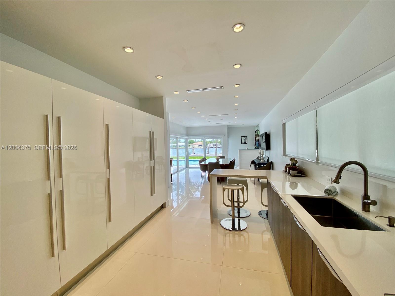 265 N Shore Dr Miami Beach, FL 33141