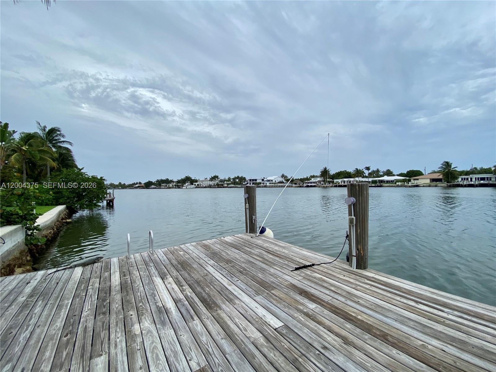 265 N Shore Dr Miami Beach, FL 33141