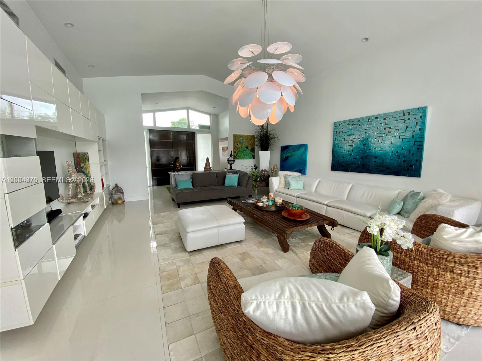 265 N Shore Dr Miami Beach, FL 33141