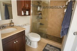 126 SW 17th Rd #201 Miami, FL 33129