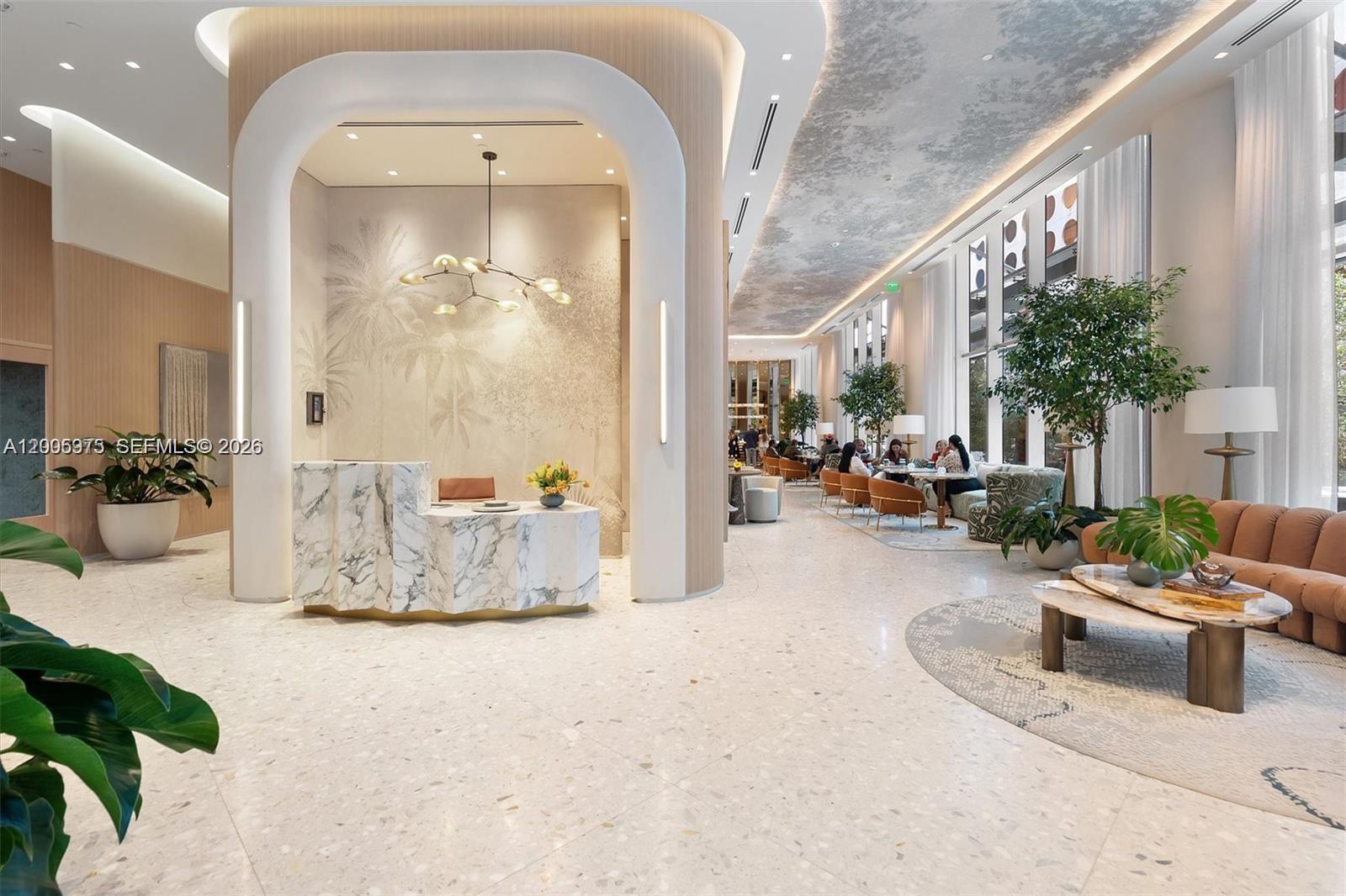 77 SE 5th St #4106 Miami, FL 33131