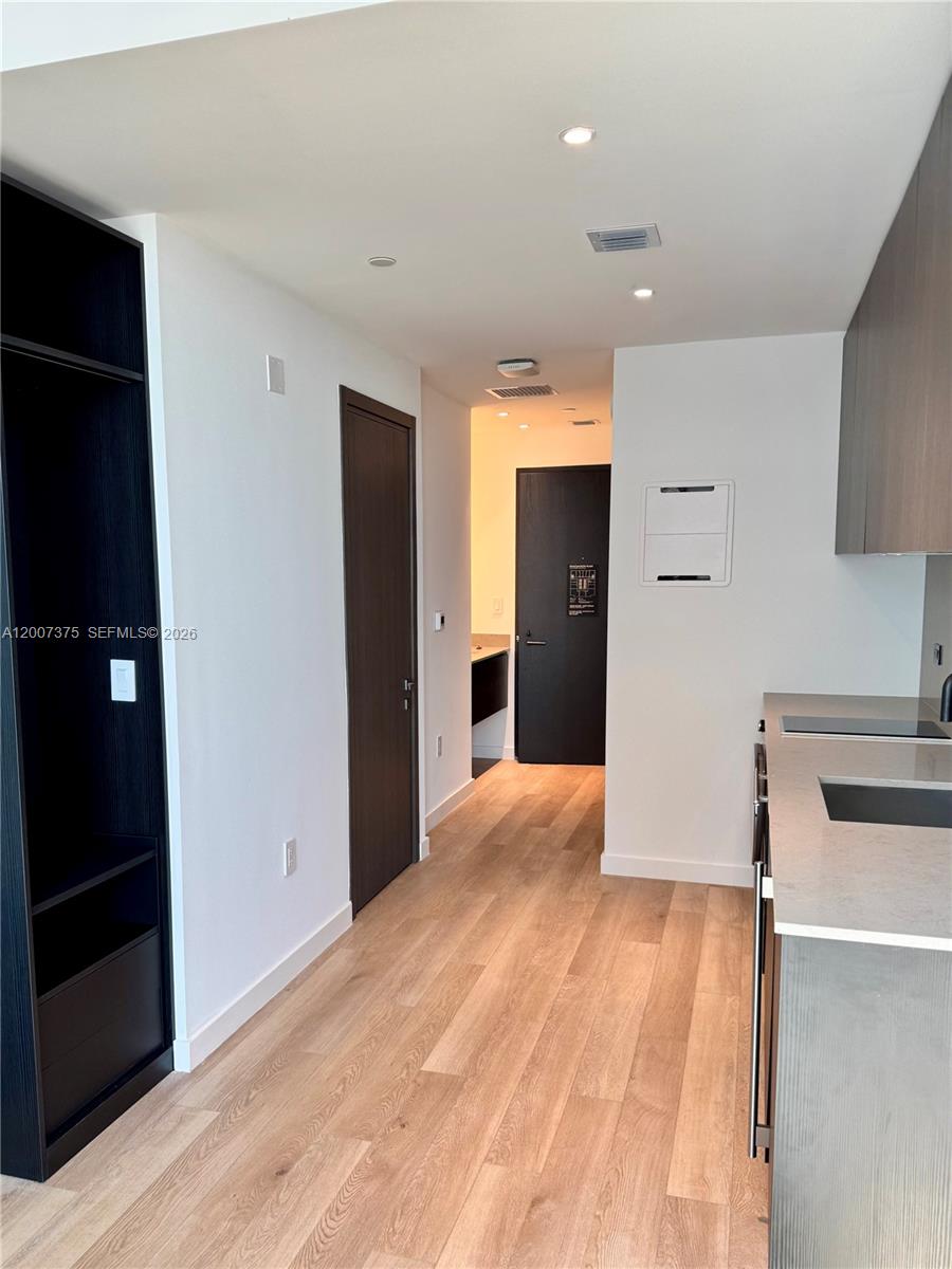 image E11EVEN Hotel & Residences5