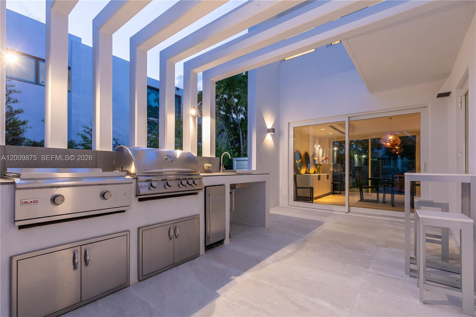 120 Knollwood Dr Key Biscayne, FL 33149