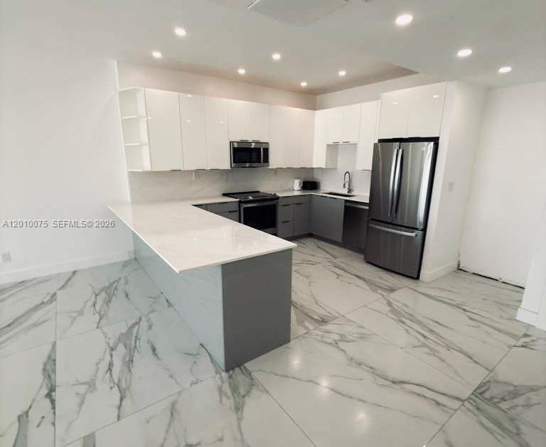 19370 Collins Ave #PH-3 Sunny Isles Beach, FL 33160