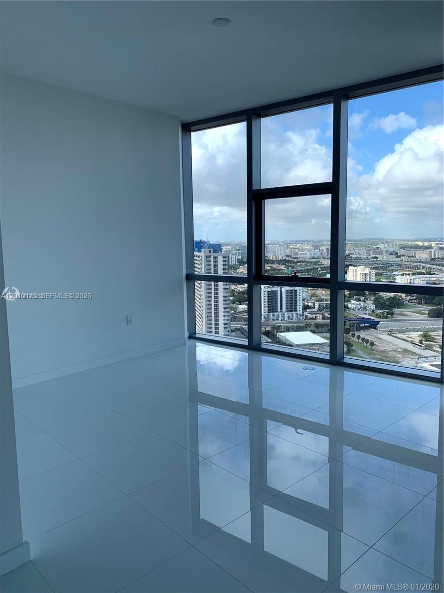 image Paramount Miami Worldcenter9
