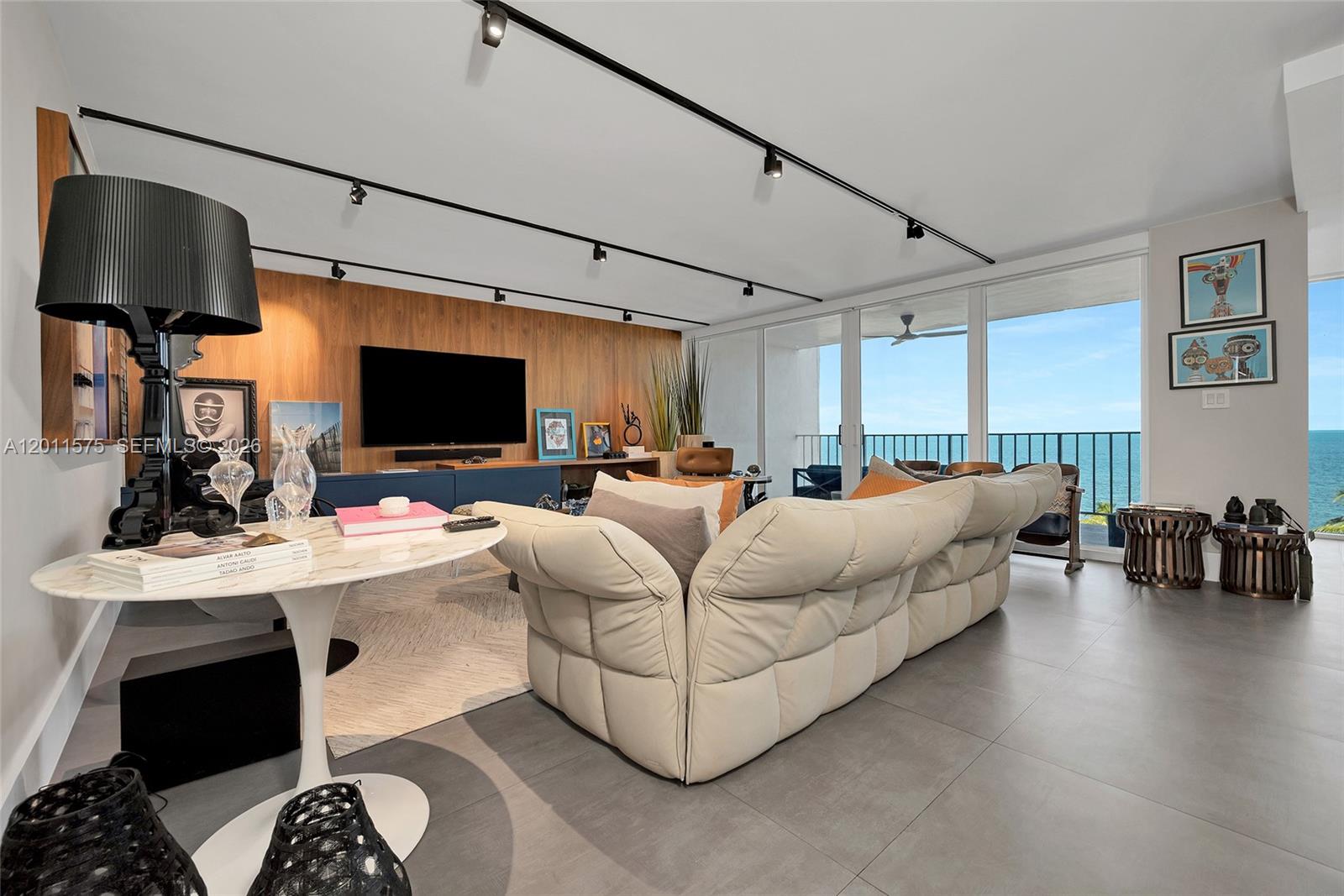 881 Ocean Dr #7D Key Biscayne, FL 33149