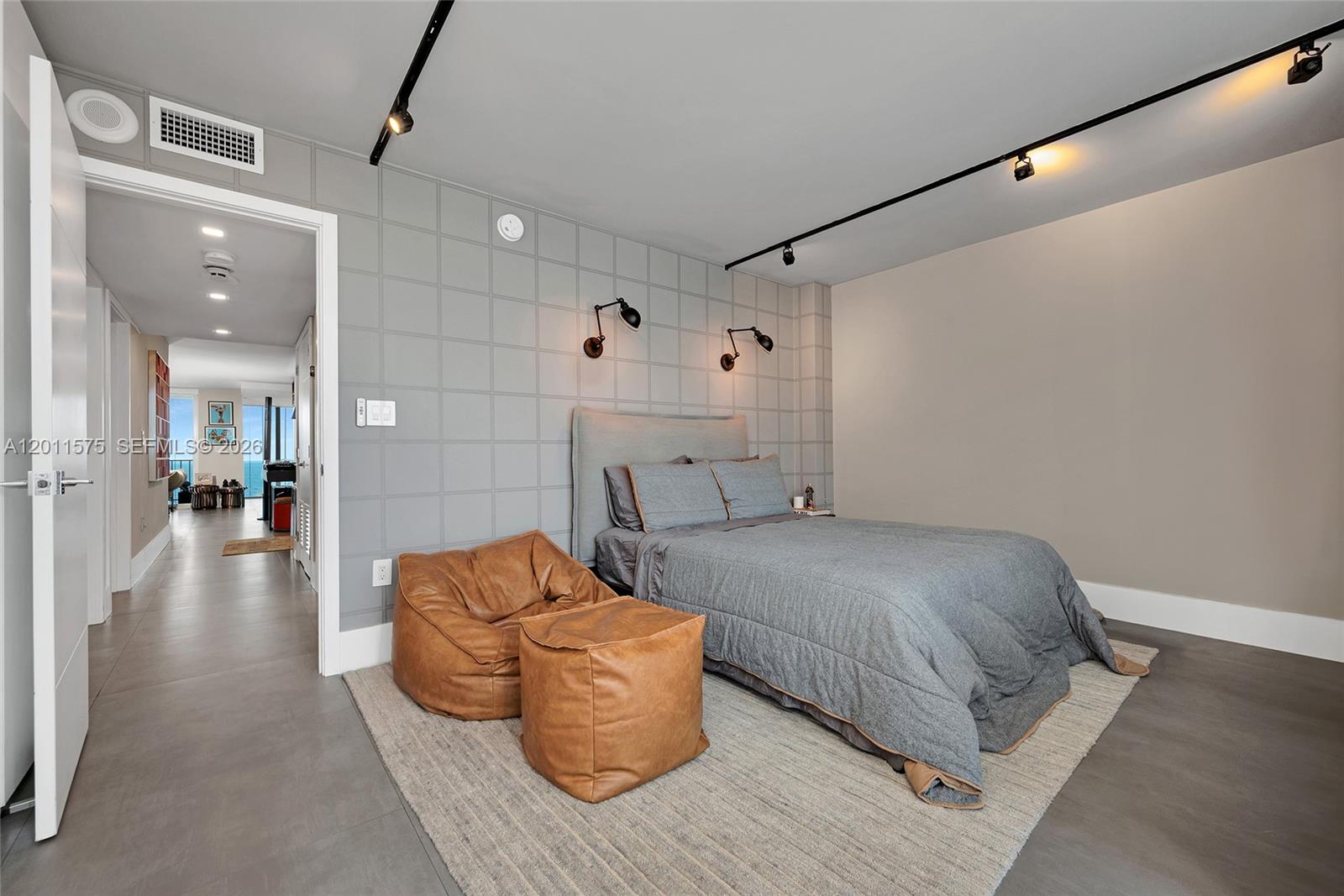 881 Ocean Dr #7D Key Biscayne, FL 33149