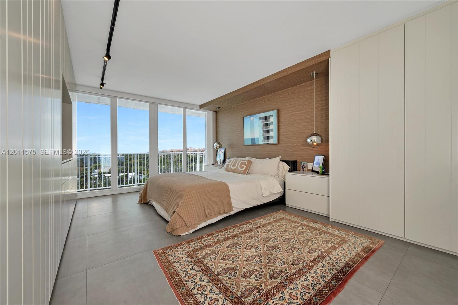 881 Ocean Dr #7D Key Biscayne, FL 33149