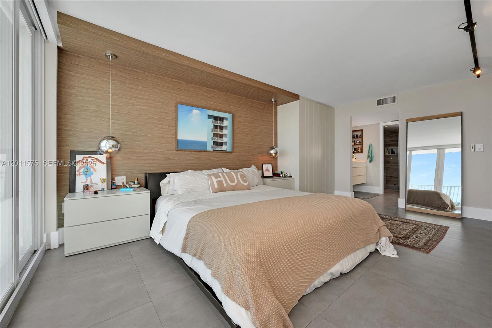 881 Ocean Dr #7D Key Biscayne, FL 33149