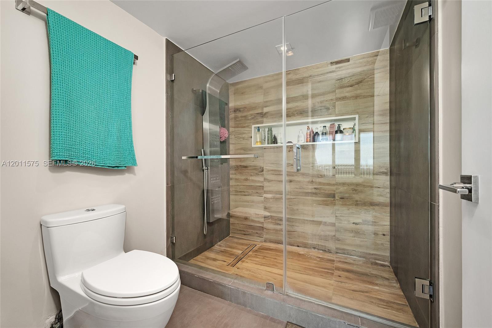 881 Ocean Dr #7D Key Biscayne, FL 33149
