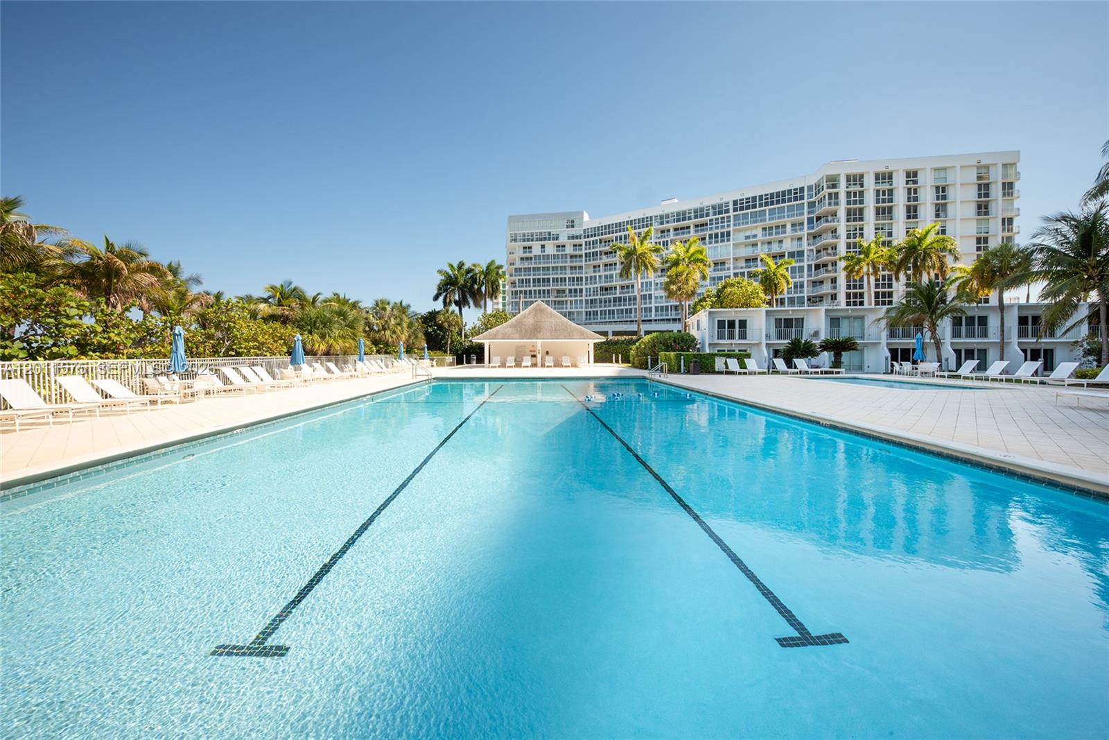 881 Ocean Dr #7D Key Biscayne, FL 33149