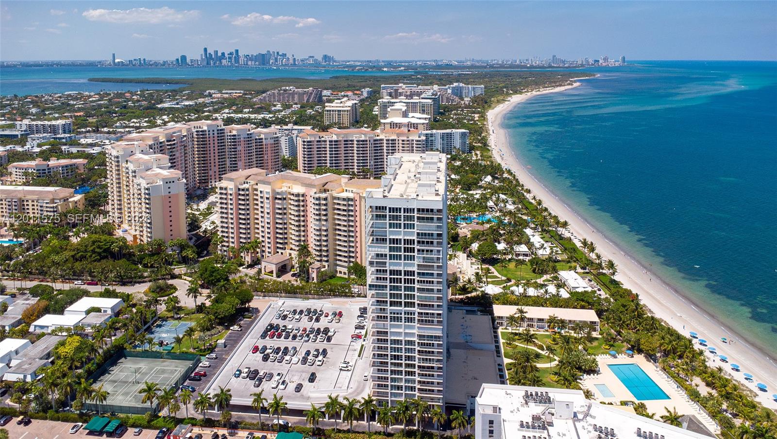 881 Ocean Dr #7D Key Biscayne, FL 33149