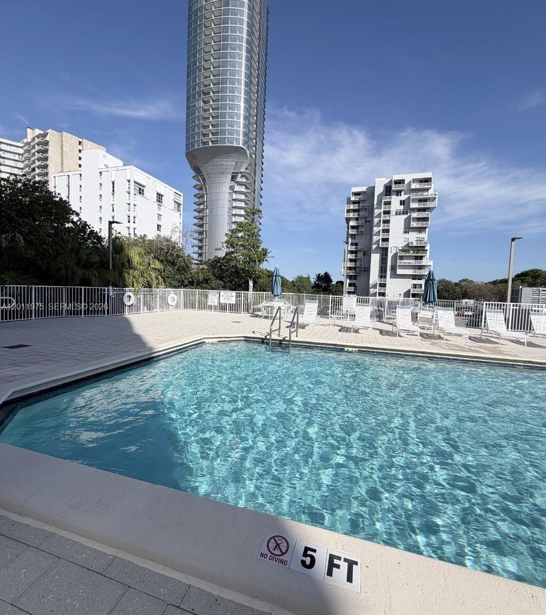 2501 Brickell Ave #804