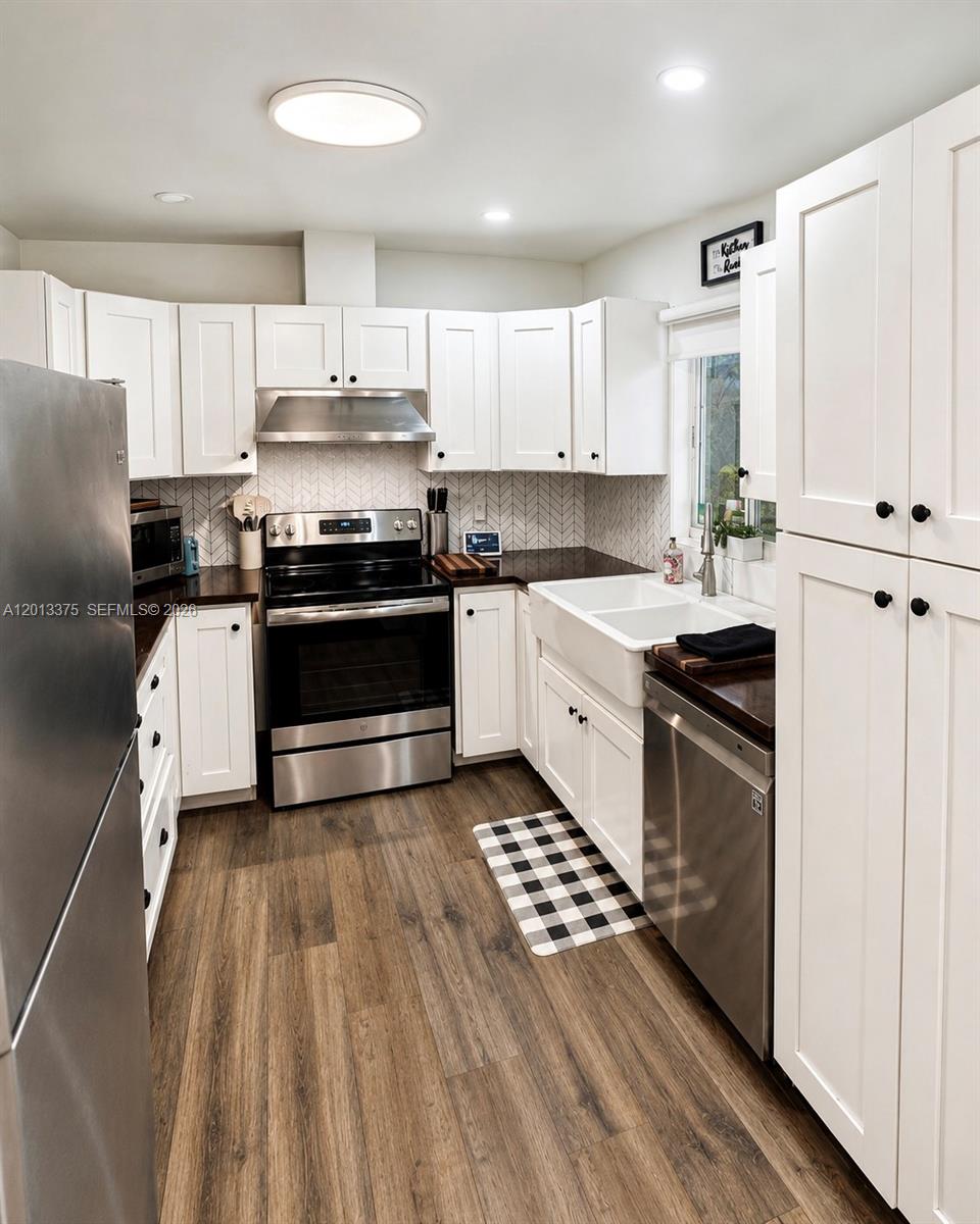 6834 SW 78th Ter South Miami, FL 33143
