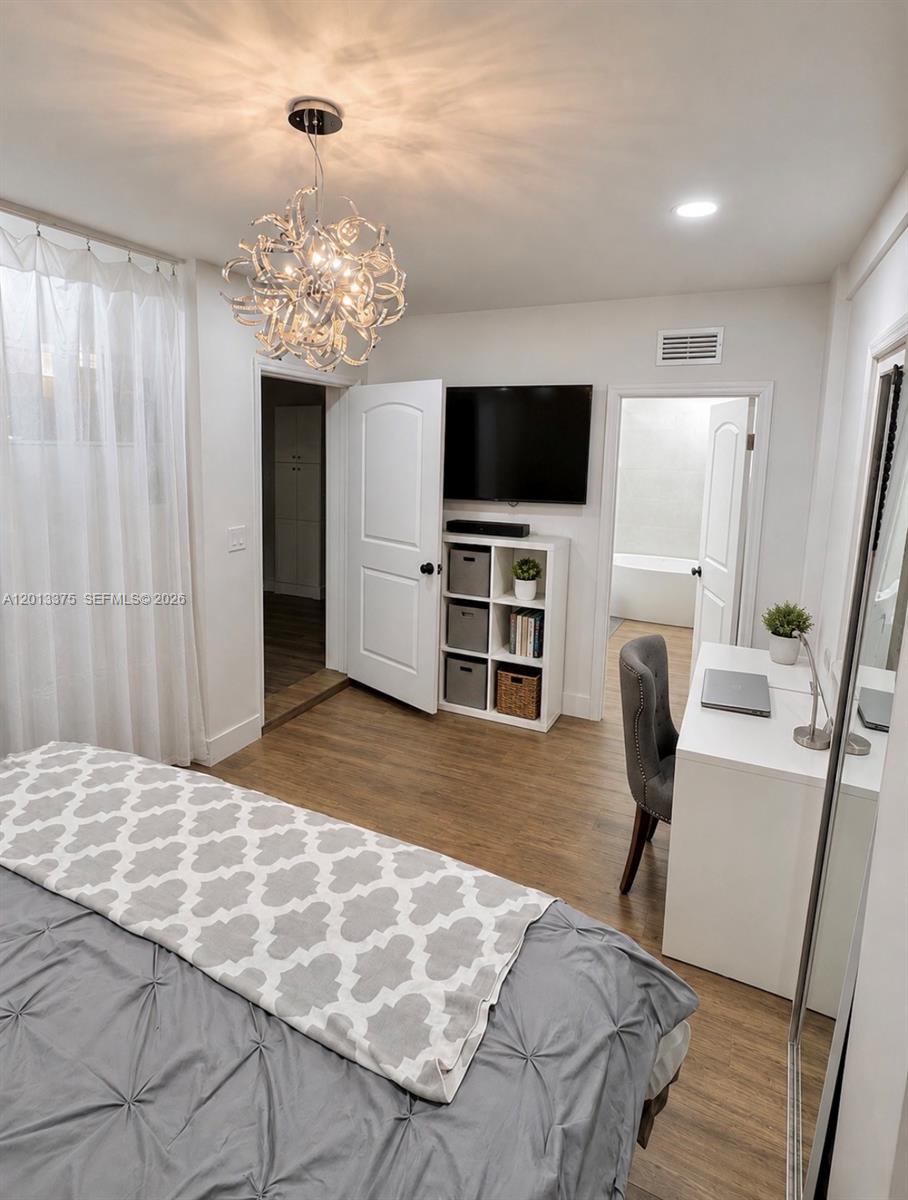 6834 SW 78th Ter South Miami, FL 33143