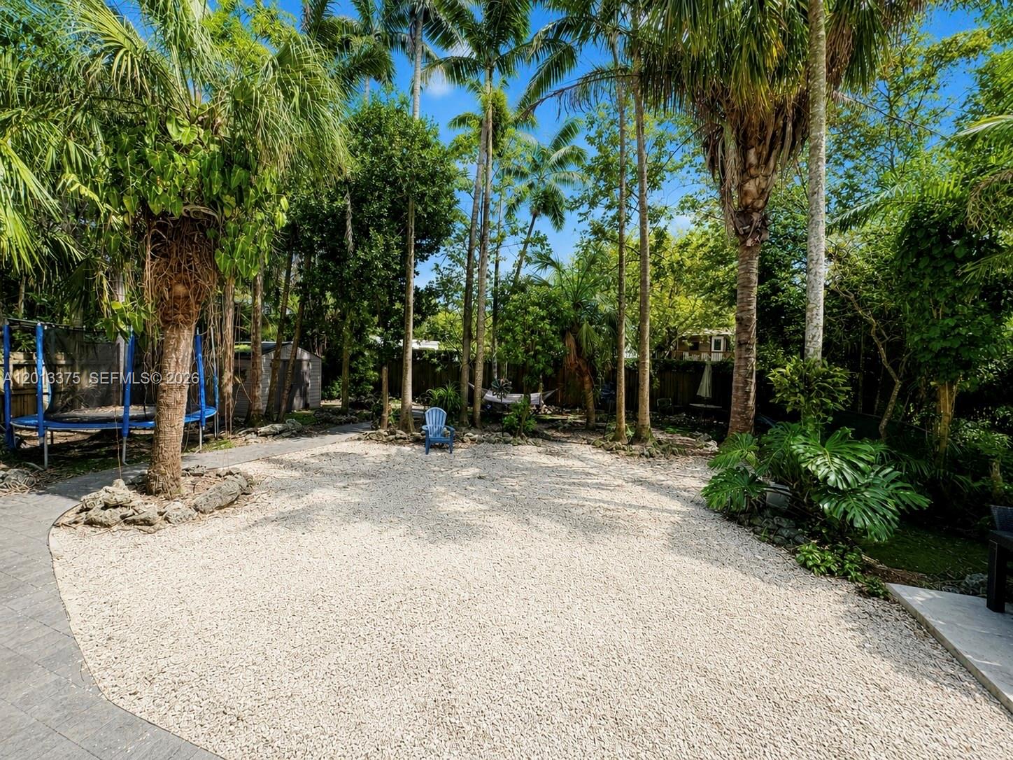 6834 SW 78th Ter South Miami, FL 33143