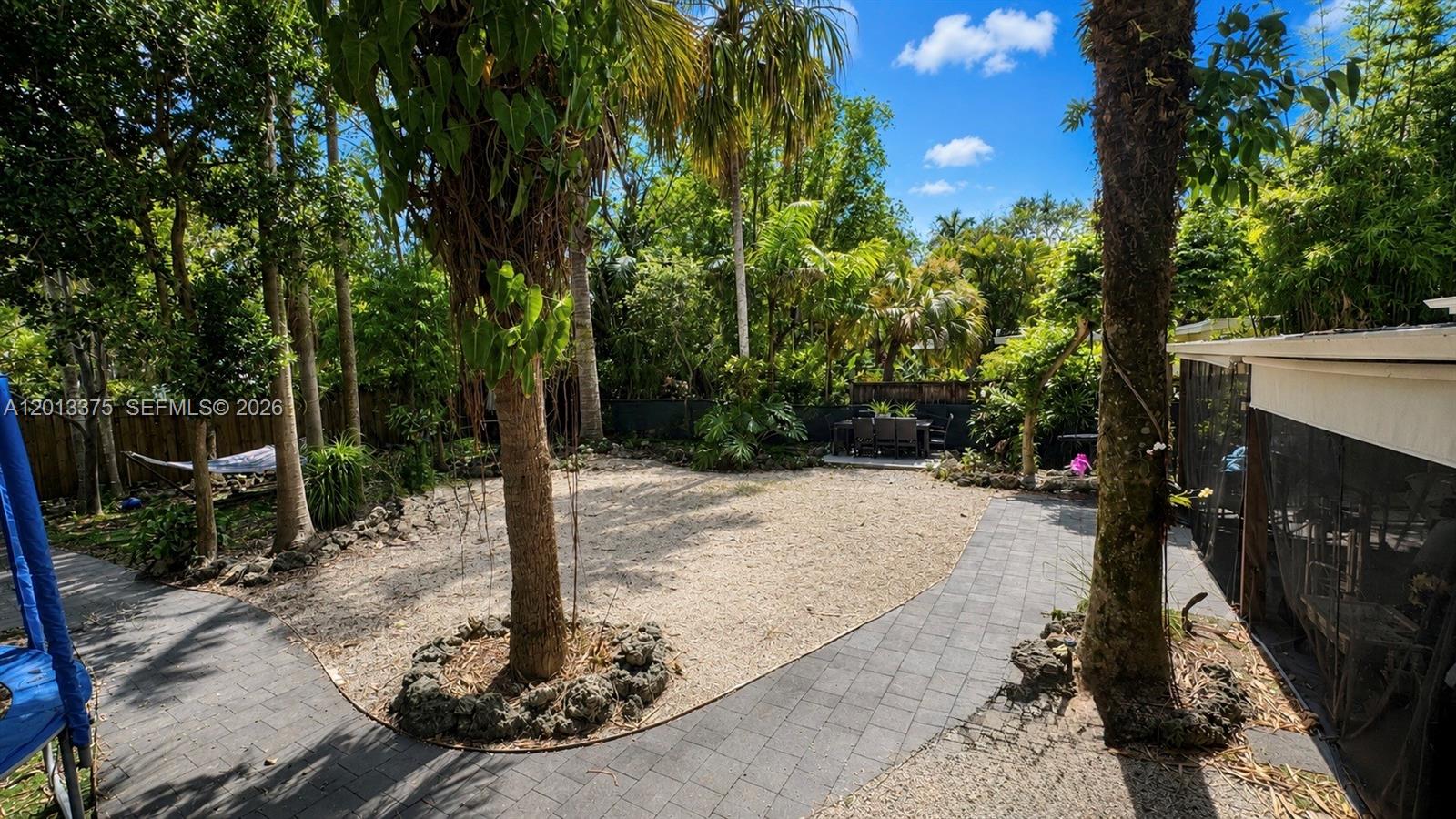 6834 SW 78th Ter South Miami, FL 33143