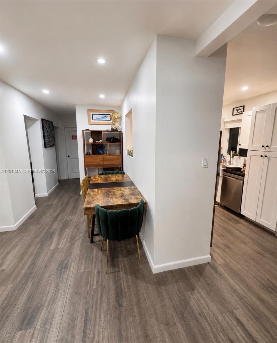 6834 SW 78th Ter South Miami, FL 33143